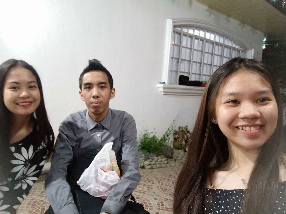 EspiriTruth's tweet photo. @kmxcnnn_ @kateellainec ๐
#MerryChristmas2017 #MerryChristmas #December25th #December25 #December252017 #Cousins #Clan #Family #Reunion #TandangSora #QuezonCity #TierraBellaHomes #VillaFirenze #QC #Manabat #Cunanan #Monday #LastChristmas #ChristmasDay #ChristmasDay2017 #JUStLOVE https://t.co/glxprLYbR3