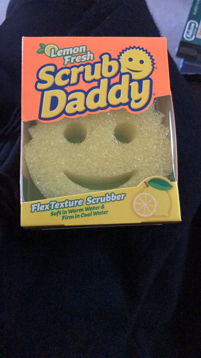 You know your old when you ask for one of these for Xmas <a href="/ScrubDaddy/">The DADDY 😀</a> 😬 #home #cleaning #OCD #lemonscented