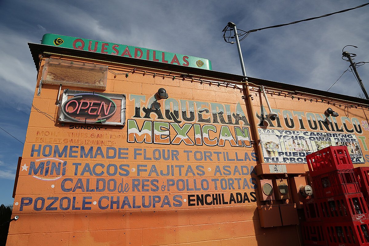 A Taste of Tradition: A Review of Atotonilco Tacos