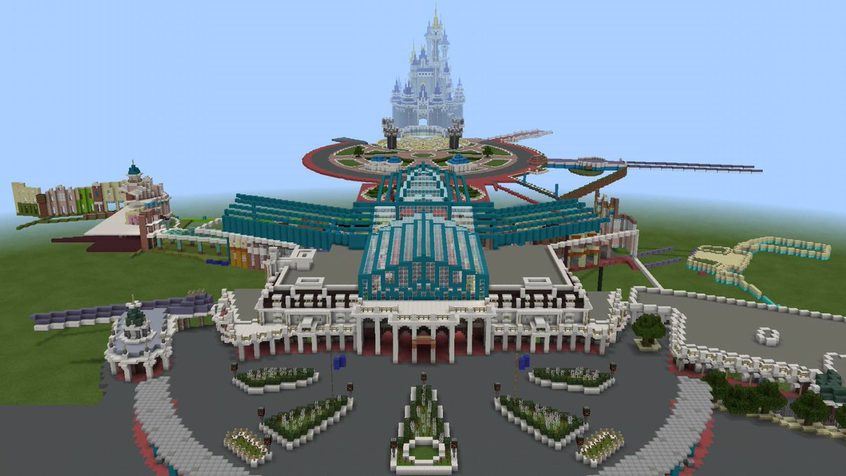 Twitter पर Minecraft Tdr Project 当ワールドの全景です ホテル上空からエントランス ワールドバザール プラザ シンデレラ城まですべてが見渡せます 毎日こういう写真更新できるように頑張ります Minecraft 東京ディズニーランド Tdr Tdl 再現