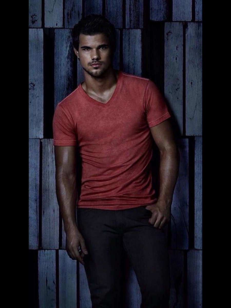 Toothless shark tale – The Denver Post, image size:900x1200