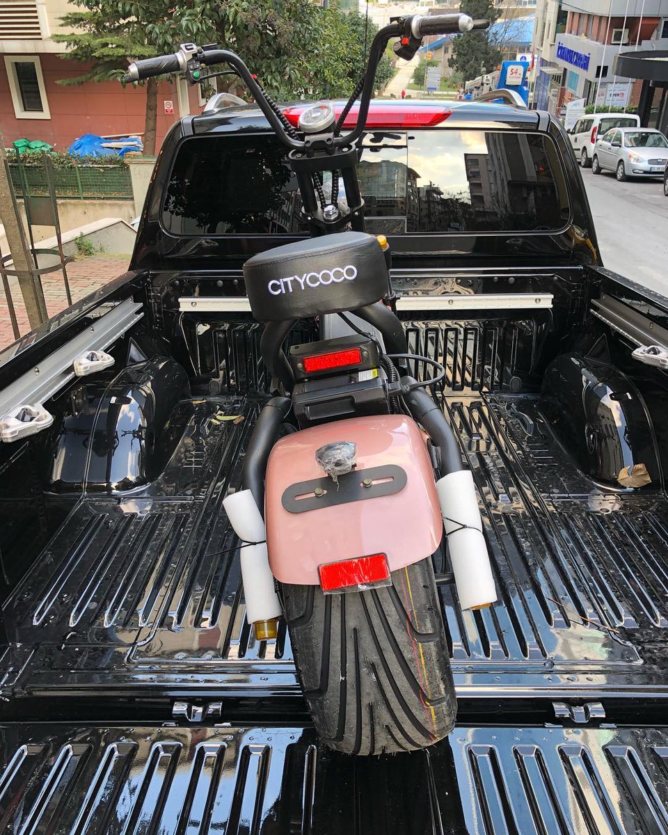 Çıksın yola City Coco’lar! 📦💨
 Bize ulaşın; istediğiniz renkte siparişinizi verin ertesi gün  elektrikli scooterınız, kaliteli kontrolü yapılmış; trafiğe çıkma  belgesiyle kapınıza gelsin!