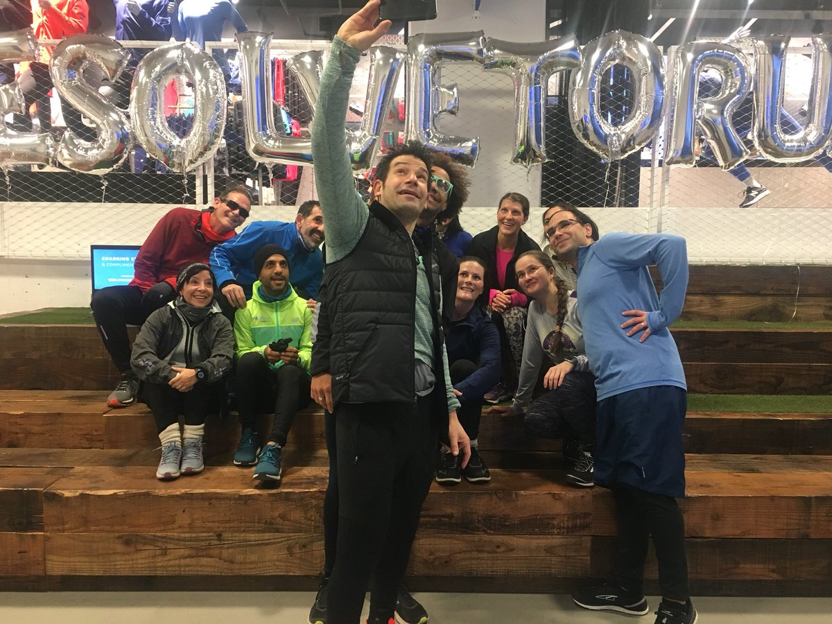 RobertoMandje's tweet photo. Cheers to everyone for running w/ @nyrr #GroupTraining Coach: Gordon & myself this morning. A nice start to the #MidnightRun week! Join us every day @ 8 AM till the 30th here @ the #NYRRRunCenter & @newbalance #RunHub 🤙🏽 #GetOutToRun #ResolveToRun 🏃🏽 https://t.co/amIjQsvj1d