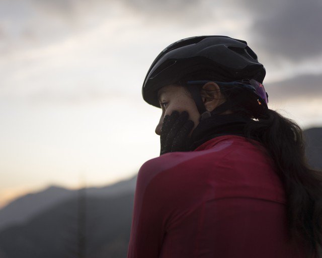 Worth it. 1 of 3. 
There are always moments when your toes are cold and the descent is imminent and you wonder if this was a good idea. Hint: it was. 
#machinesforfreedom #worthit
📷<a href="/tracylchandler/">Tracy L Chandler</a>