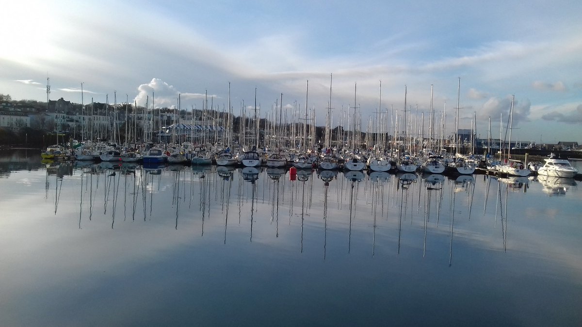 KayKaykane's tweet photo. The beautiful #Howth earlier xx https://t.co/Lxye7x8ORx