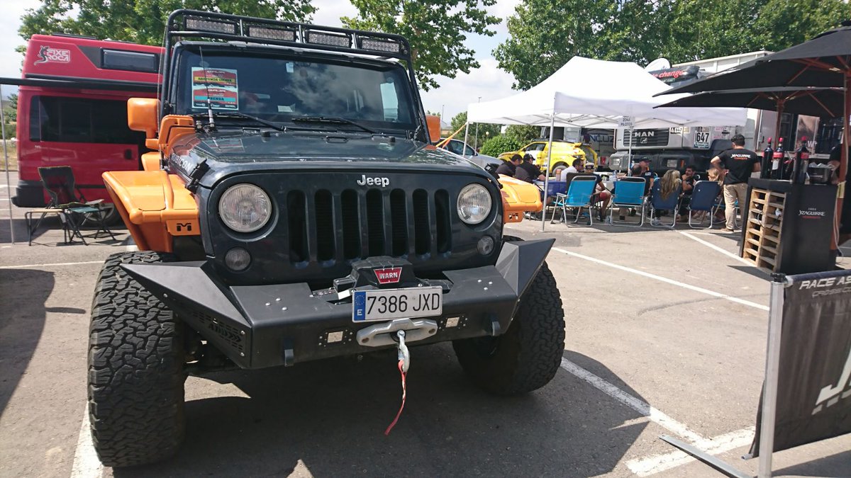 Seguro que ya habéis visto mi coche un montón de veces, pero no lo puedo evitar!! No me canso de “presentarlo”, aguanta mi ritmo de vida y cuando salgo con él resiste toda la caña que le doy… <a href="/Jeep_es/">Jeep® España</a>