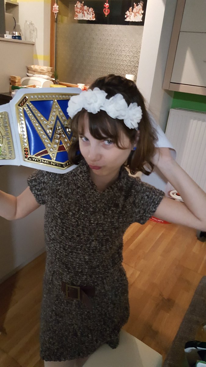 PamelaPrivt's tweet photo. My #christmas #Champion #SmackDownLIVE #WWE https://t.co/z61bhNpPoh