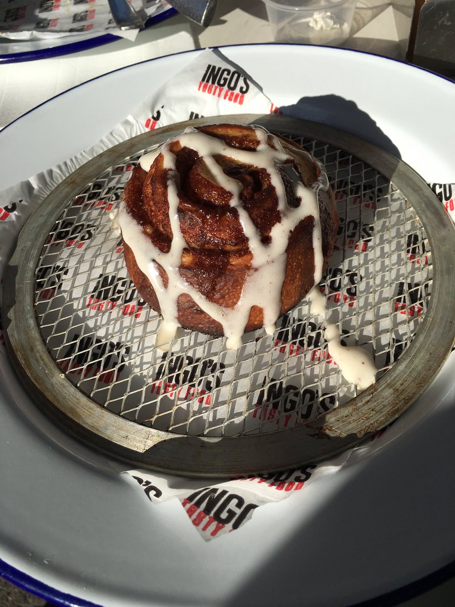 VendingGuyAZ's tweet photo. Fresh, hot and made to order. @ingostastyfood #CinnamonRolll #ArcadiaPhoenix #ThanksBob https://t.co/hXJpuQ2hdw