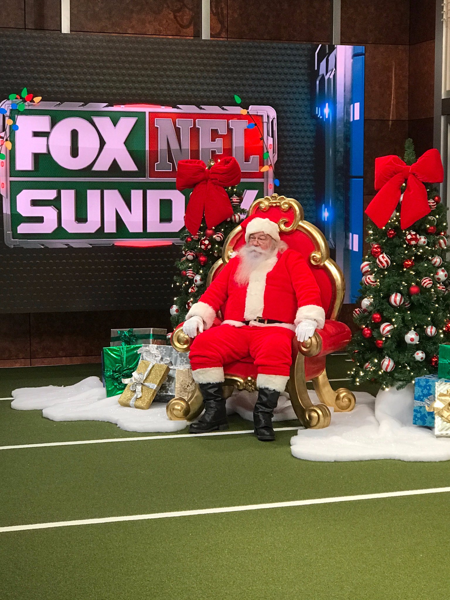 FOX Sports NFL On Twitter Very Special Guest In The Studio Today A fox-sports-nfl-on-twitter-very-special-guest-in-the-studio-today-a