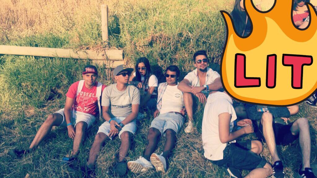 zaahidah_a's tweet photo. Welcome home party @AyeshaVR 😜 ft. The Real OG’s #Diskotopia 🌼 https://t.co/V14LyKOrOf