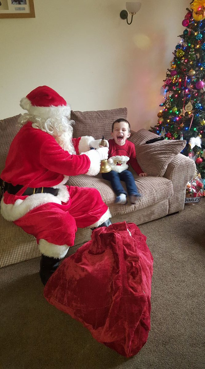 leanne_beverley's tweet photo. Visited some special families this morning with #Santa and his sleigh delivering gifts for those who've had tough times in #Coventry  🎄🎅🏽😍💙 https://t.co/olyUyYbEaW