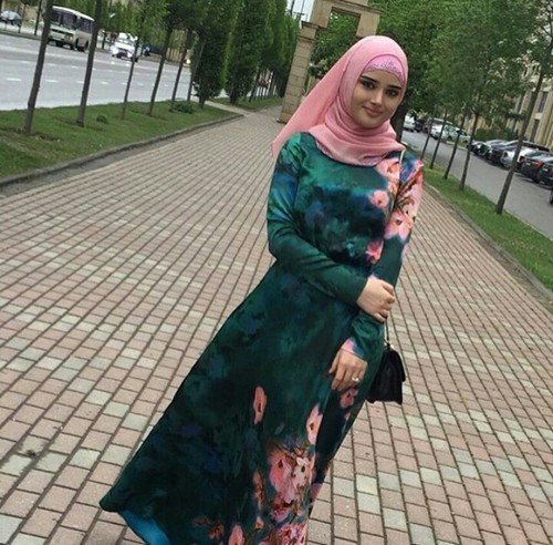ephiiark1's tweet photo. #Turkishgirl #Hijab #Chechengirl #Kavkaz #Hijabstyle 
💚💚 https://t.co/H0N6Uw8X2R