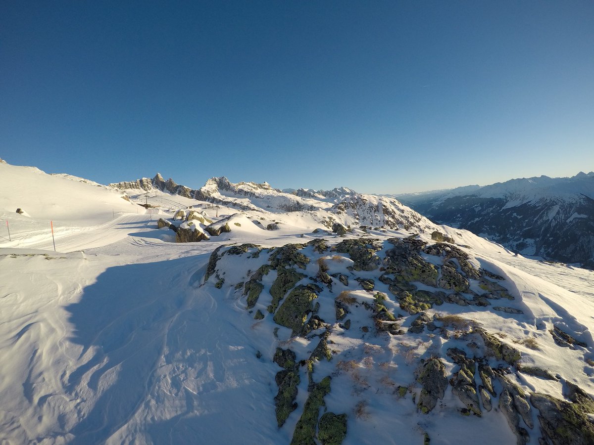 disentis3000's tweet photo. Morgen Sonne Pur! https://t.co/dHXckhujEv