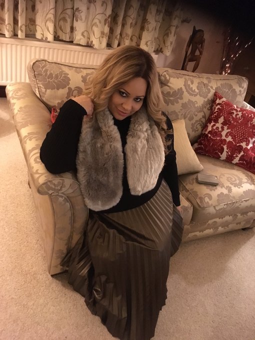 All dressed and ready for our Christmas Eve meal  🎄 🎄🎄🎄🎄🎄 https://t.co/zdP7tERLfk<a href="/tag/alexag"class="tags"><span>#alexag</span></a>