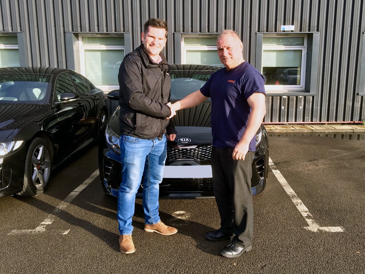 DriveEVOGO's tweet photo. Christmas came early for these happy customers, coming to collect their new KIAs from our #sheffield office🎄 including @domcrosby and @ratuniyarawa_a , hope you're loving the new cars! @SaintsRugby @wolvesrl #goEVOGO https://t.co/1Bqo9Qgu8M