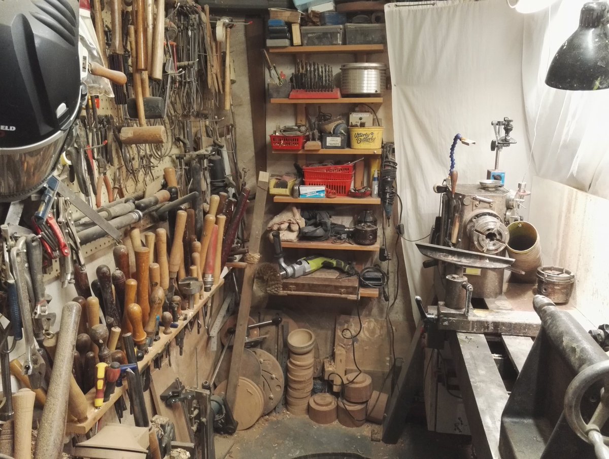 AndyWoodturner's tweet photo. Just found an old picture of the lathe at the old workshop...and then how it was after the fire.. https://t.co/ZHgWW27uXQ