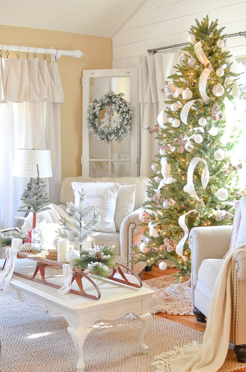 httplittlevintagenestcomneutral farmhouse christmas decor in the front room stockclearance httpbitly2bvns1n trends - Neutral Christmas Decor httplittlevintagenestcomneutral farmhouse christmas decor in the front room stockclearance httpbitly2bvns1n trends - Neutral Christmas Decor