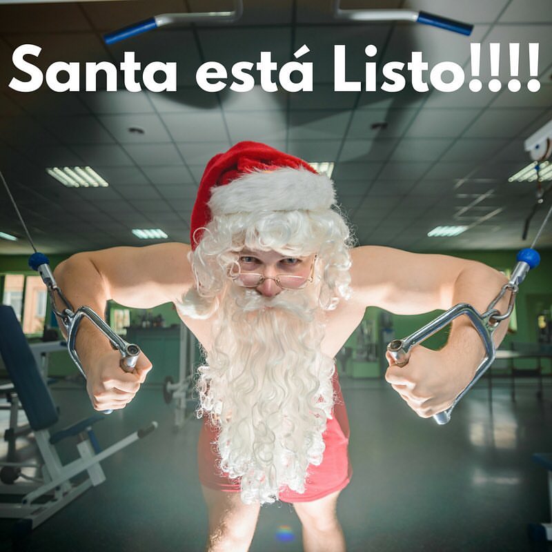 MHMX's tweet photo. ¡Ya viene con todo Santa! #HumorMH https://t.co/oCtPaDtdC6 https://t.co/UJ5jXP84kE