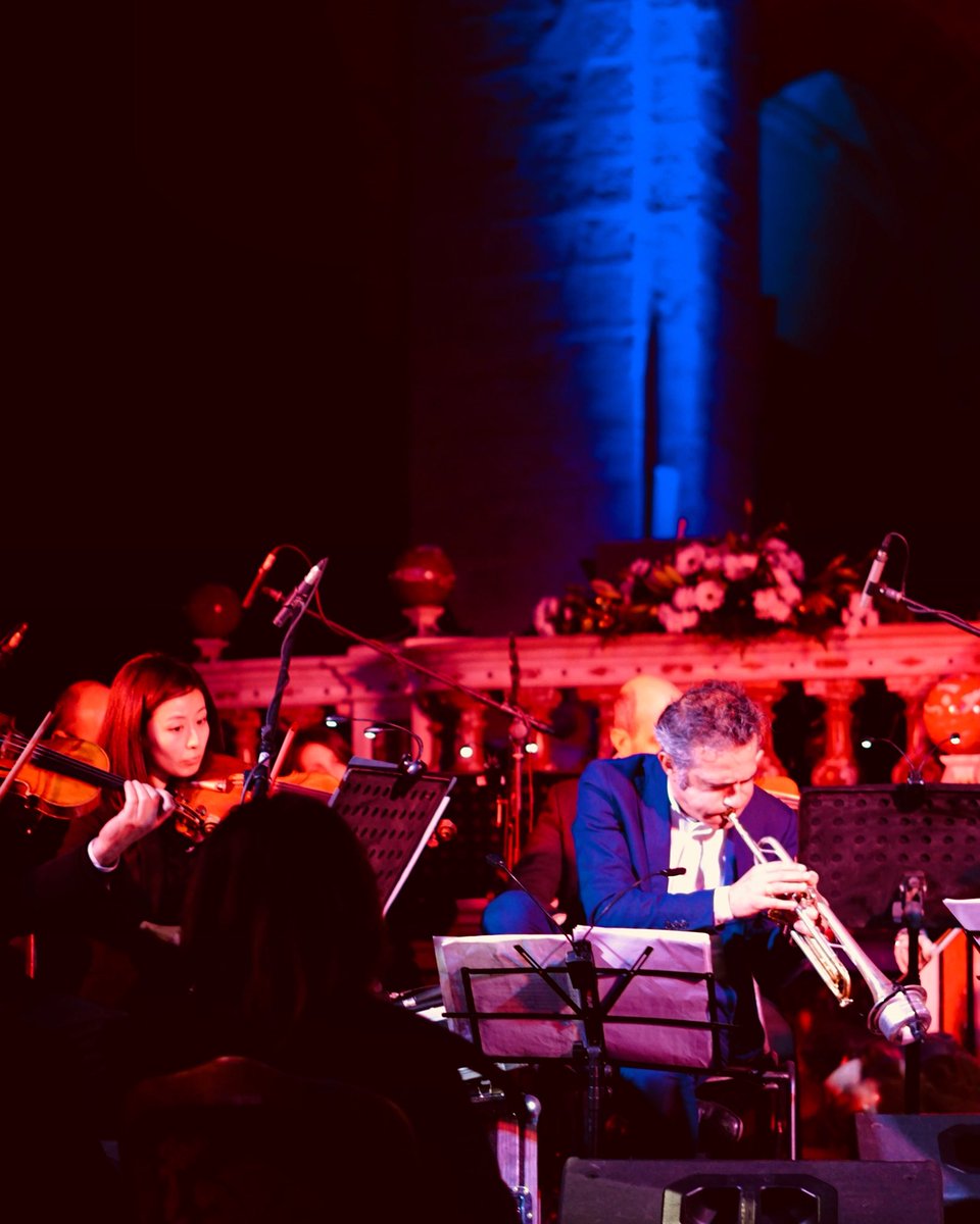 AlgheroTurismo's tweet photo. Una serata di grande musica nell’incredibile cornice della Cattedrale di Santa Maria! Paolo Fresu e Daniele Di Bonaventura alla prima della lunga rassegna #JazzAlguer ad #Alghero, incantano per #mesqueunmes! https://t.co/lnQkzr7dmX