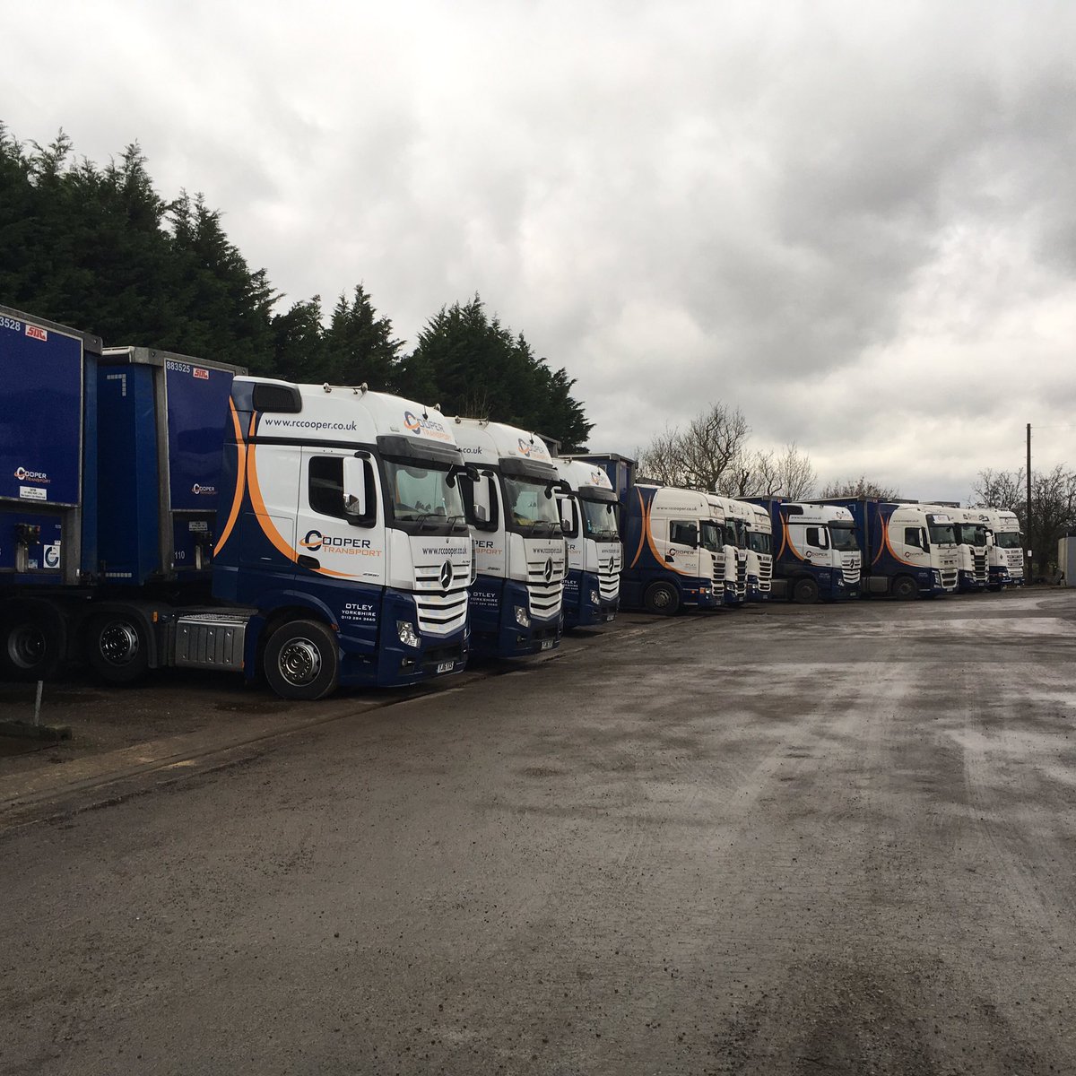 Last trucks have arrived back at depot, we have had a record week and have delivered 4840 pallets around the uk with 100% achievement.