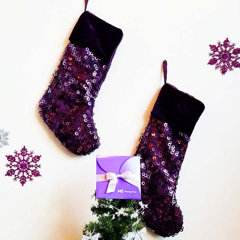 MassageEnvyHI's tweet photo. Need those last minute 🎁 #gifts Stop in at any if our 4 #Oahu location and purchase $150 in #giftcards and get a FREE 60 MiN FACIAL 💆💕💜🌴🌺 #Kapolei #Kaneohe #AinaHaina #PearlCity #Facials #MicrodermInfusion #PCA #chemicalpeel #massagetherapy #Prenatal #couplesmassage https://t.co/D8J425X9Ov