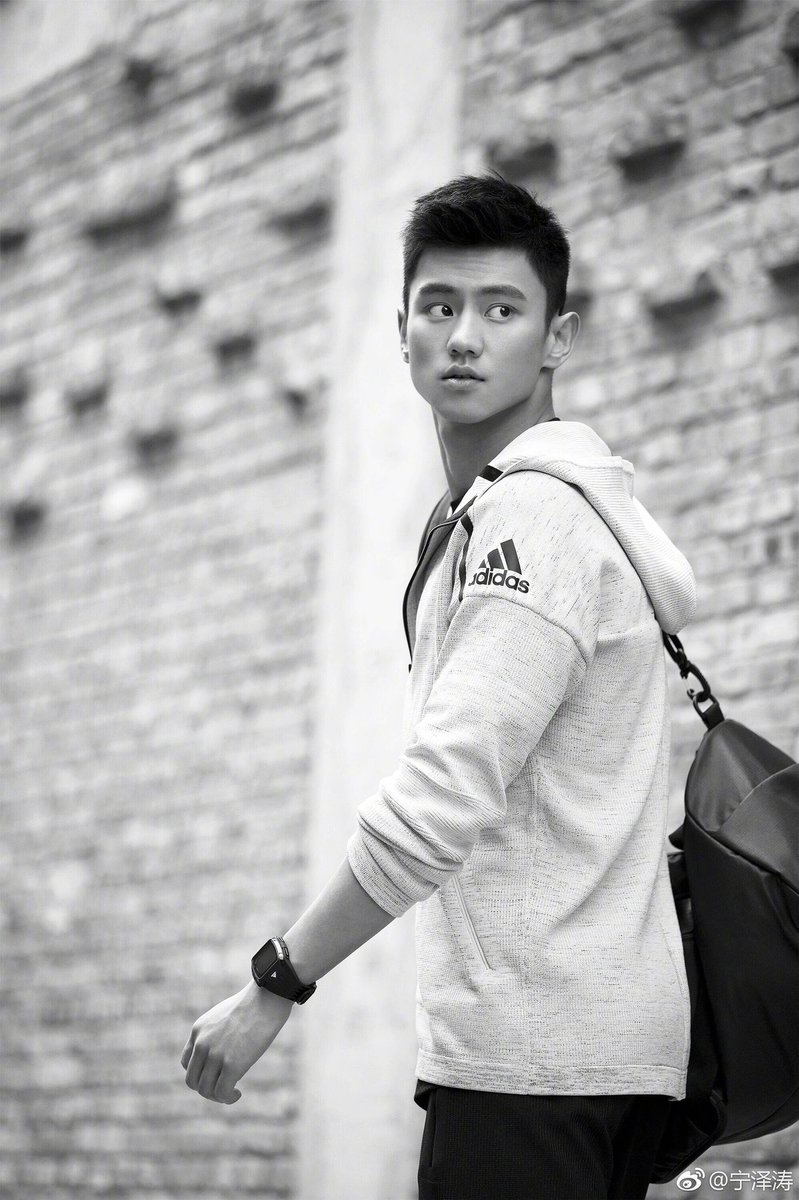 terciopelo Bisagra Alrededor Trending Weibo on Twitter: "Ning Zetao for Adidas #NingZetao  #宁泽涛https://t.co/JFgfF3Kk2g" / Twitter