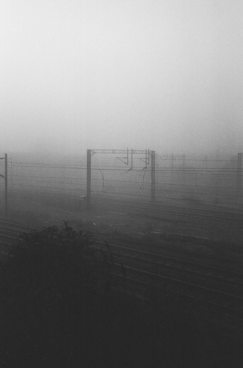 MorganFaverty's tweet image. Somewhere in the depths of West London on a foggy winters day. #35mm instagram.com/p/BdFiT46ngRQ/