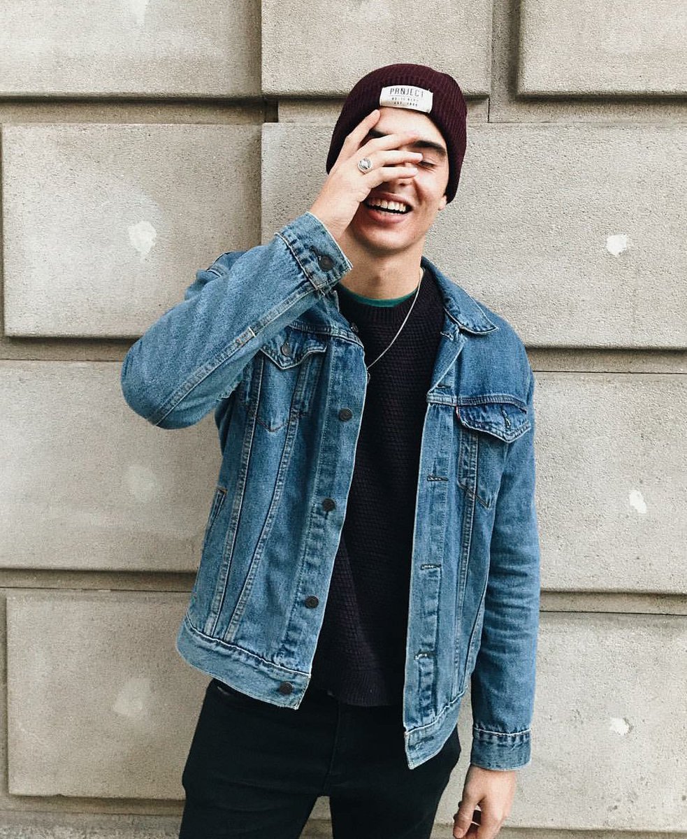 So tired but good morning love's.