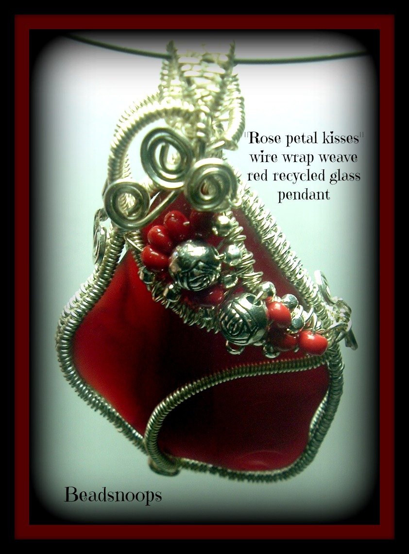 Beadsnoops's tweet photo. Excited to share the latest addition to my #etsy shop: Rose petal kisses-wire wrap weave-red recycled glass pendant https://t.co/F5S198Wgk7 #jewelry #necklace #beadsnoops #handmadebysheila #recycledglass #recycled #glass #wirewrapweave #pendant https://t.co/X3s4aJimi1