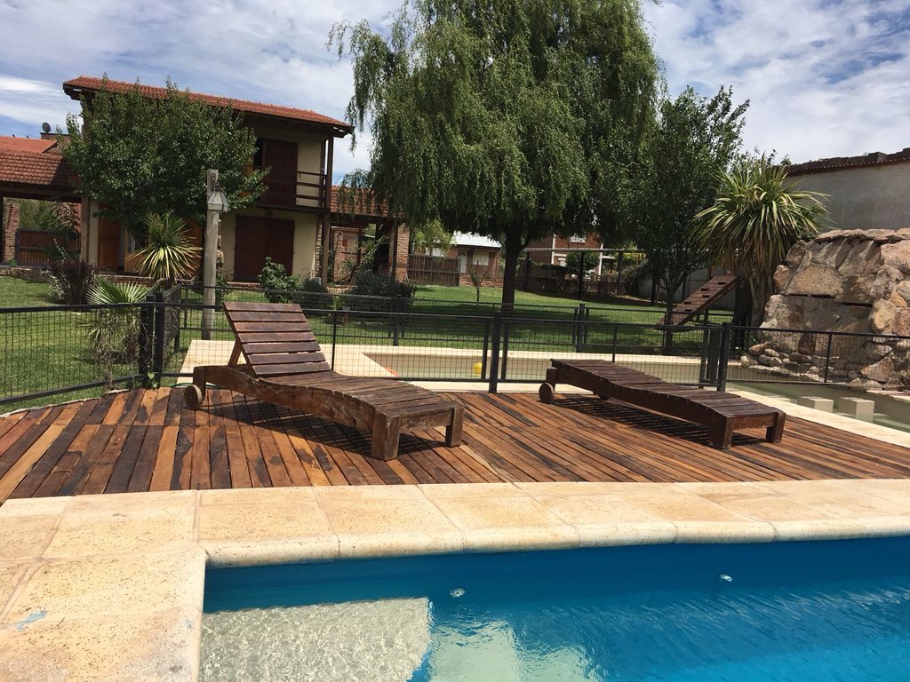 quiz_viajero's tweet photo. SORTEO de Navidad: 3 noches de hotel para 2 personas con desayuno los días 22,23,24 y 25 de febrero en Altos del Brochero Cabañas &amp; Suit's Córdoba. https://t.co/qto4HmR7AA
Para participar:
-RT
-Follow a @EmanueleEze 
Y Feliz Navidad para todos!!! https://t.co/tPnLdsuZc6
