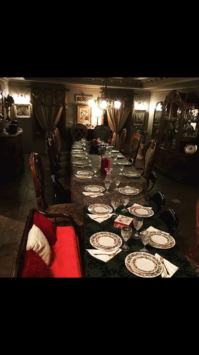 amaestroneNP's tweet photo. All set! #merrychristmas https://t.co/kmm7B8LVkK