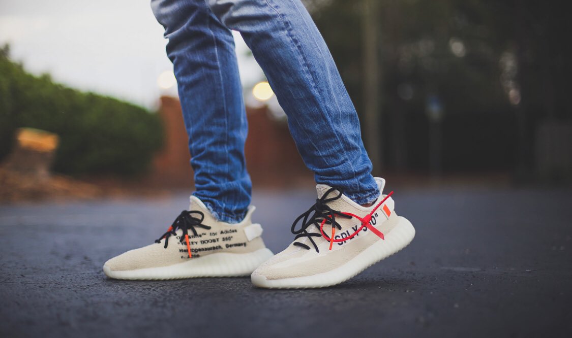 boostallday_'s tweet photo. “SPLY-350” ⚪️🔻⚪️
📸 from @HUYCUSTOMS 
#boostallday https://t.co/Tx64AH7cY9