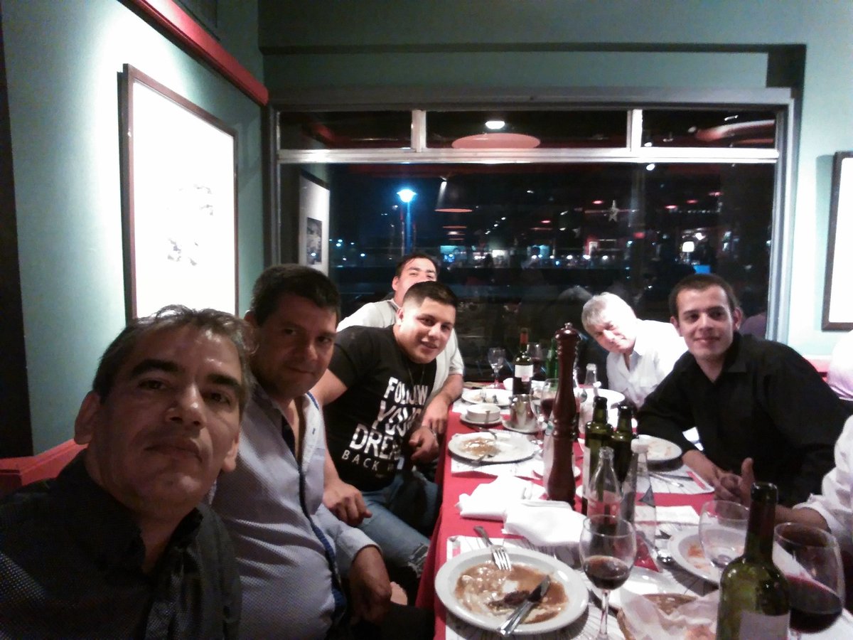 tritydiet's tweet photo. Despedida de año con mis compañeros de trabajo. https://t.co/PC7Jdl4OYu