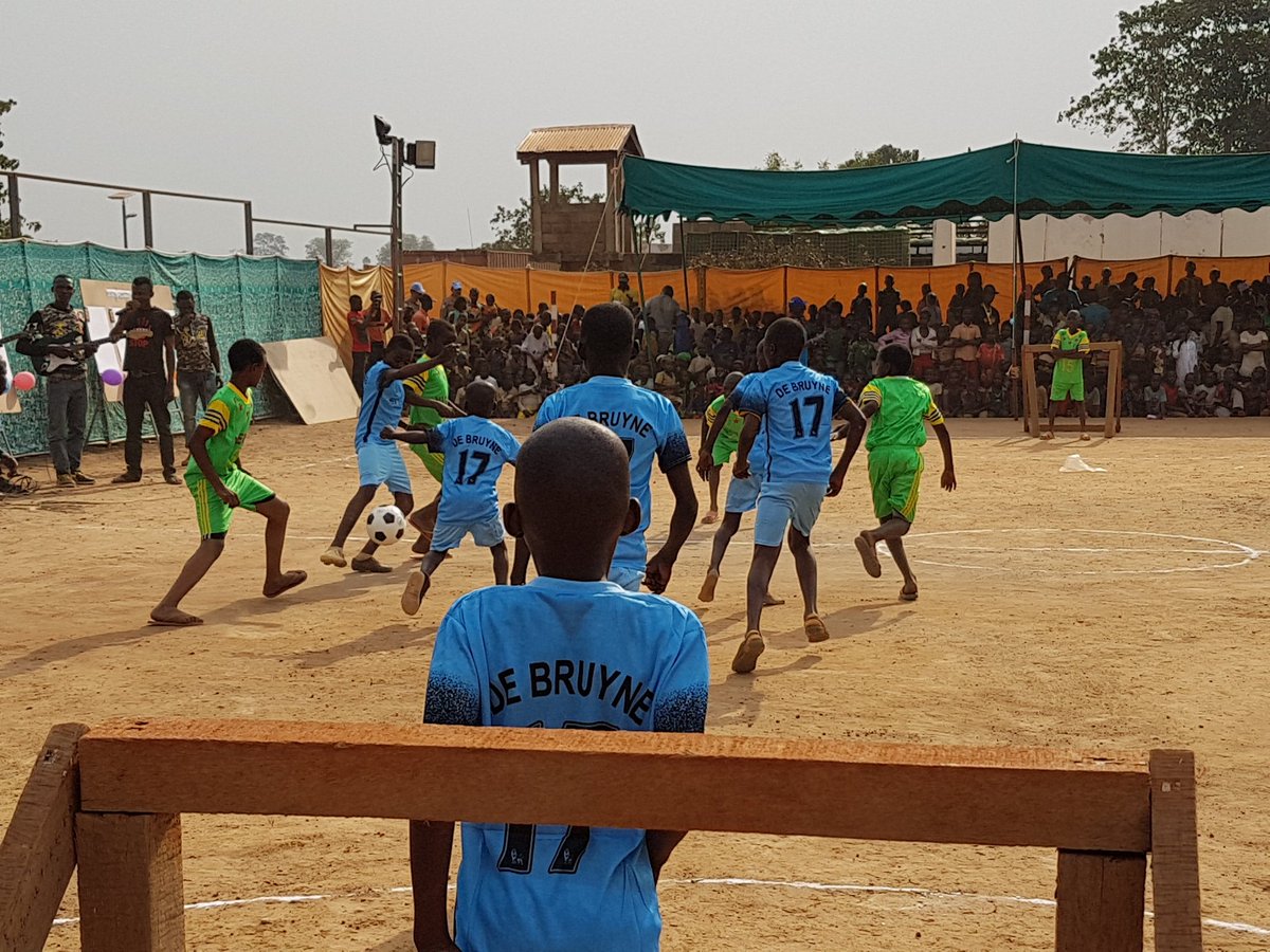 diallo_un's tweet photo. Plus de 800 endants ont célébré le temps des fêtes avec @UN_CAR @Kaga_Bandoro https://t.co/JzGWsCXcFK https://t.co/fcMrDOUg79