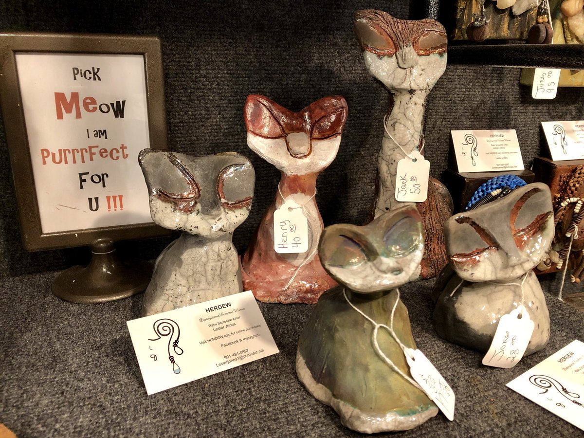 MemphoNewsLady's tweet photo. Sophisticated queens who flaunt their crowns of glory. HERDEW sculptures by local artist Lester Jones. Featured on HGTV.
https://t.co/0nVanzdTYI
Available @WinterArts901 open today 10am-3pm.
Park Place Ctr E Memphis
1215 Ridgeway next to Jason’s Deli. #HappyHolidays #shoplocal https://t.co/aBXRWSn9ZE