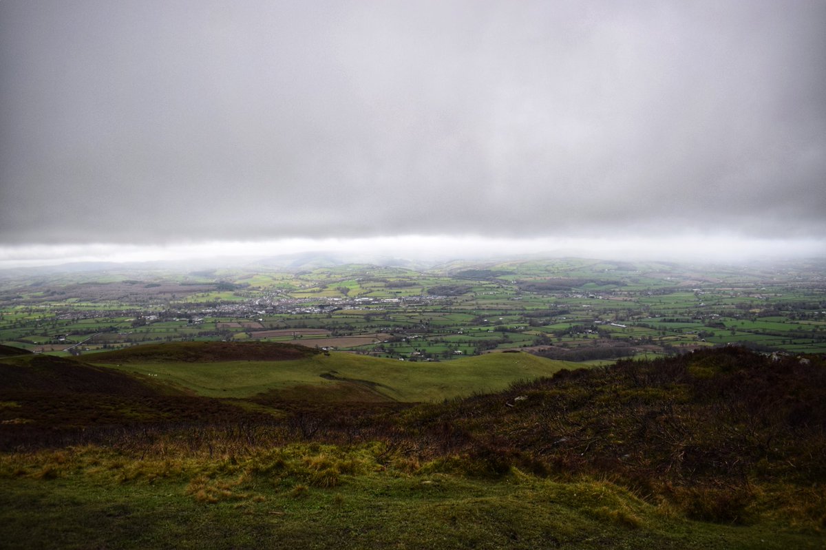 btraits_fans's tweet photo. Nadolig Llawen from the Welsh hills 🏴󠁧󠁢󠁷󠁬󠁳󠁿
Listening back to Friday’s show 📻 
Be sure to catch up: https://t.co/5KYWPd0wLx
Merry Christmas ☺️ https://t.co/NSk2FOTHCx