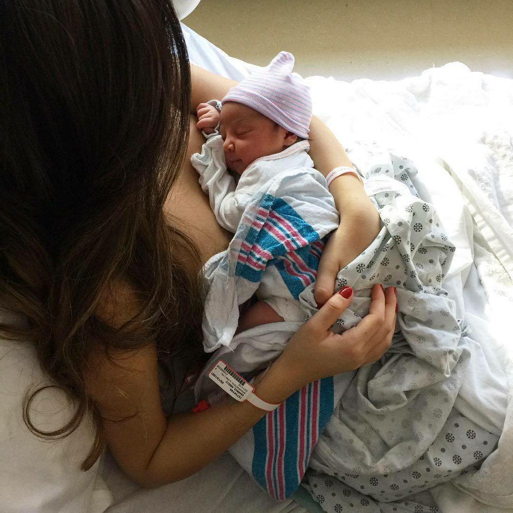 PUBCryptog's tweet photo. Hace un año que estás con nosotros y has llegado a iluminar nuestras vidas princesa.. ¡Feliz cumpleaños Riley! https://t.co/IcrotPCuHc