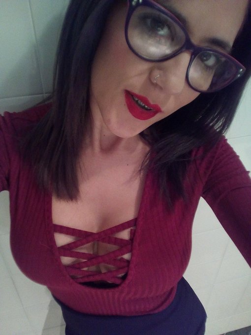 #BuenasNoches y #FelizNavidad OS deseo muchos besitos para todos amores https://t.co/0RK3AqMhmI<a href="/tag/buenasnoches"class="tags">#BuenasNoches</a><a href="/tag/feliznavidad"class="tags">#FelizNavidad</a>