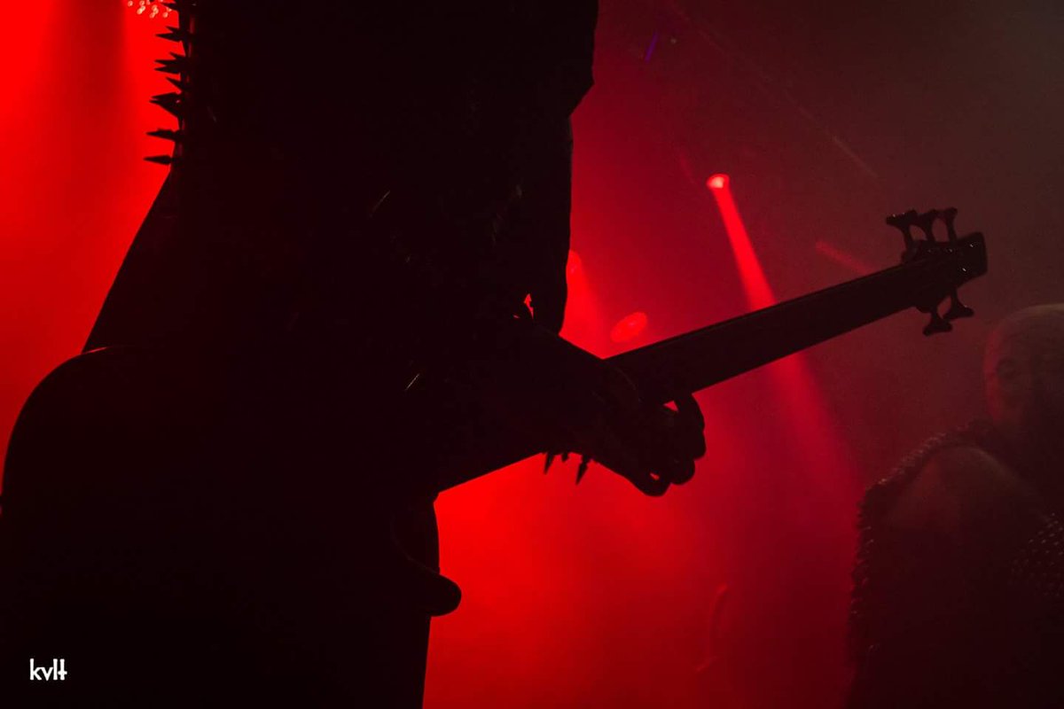 Sar_Isatum's tweet photo. Live shots from our CD release 12/22/17. #blackmetal #sarisatum #shurpu #WinterSolstice #crafteon #nefirum #noctambulist https://t.co/gi718LrUPy