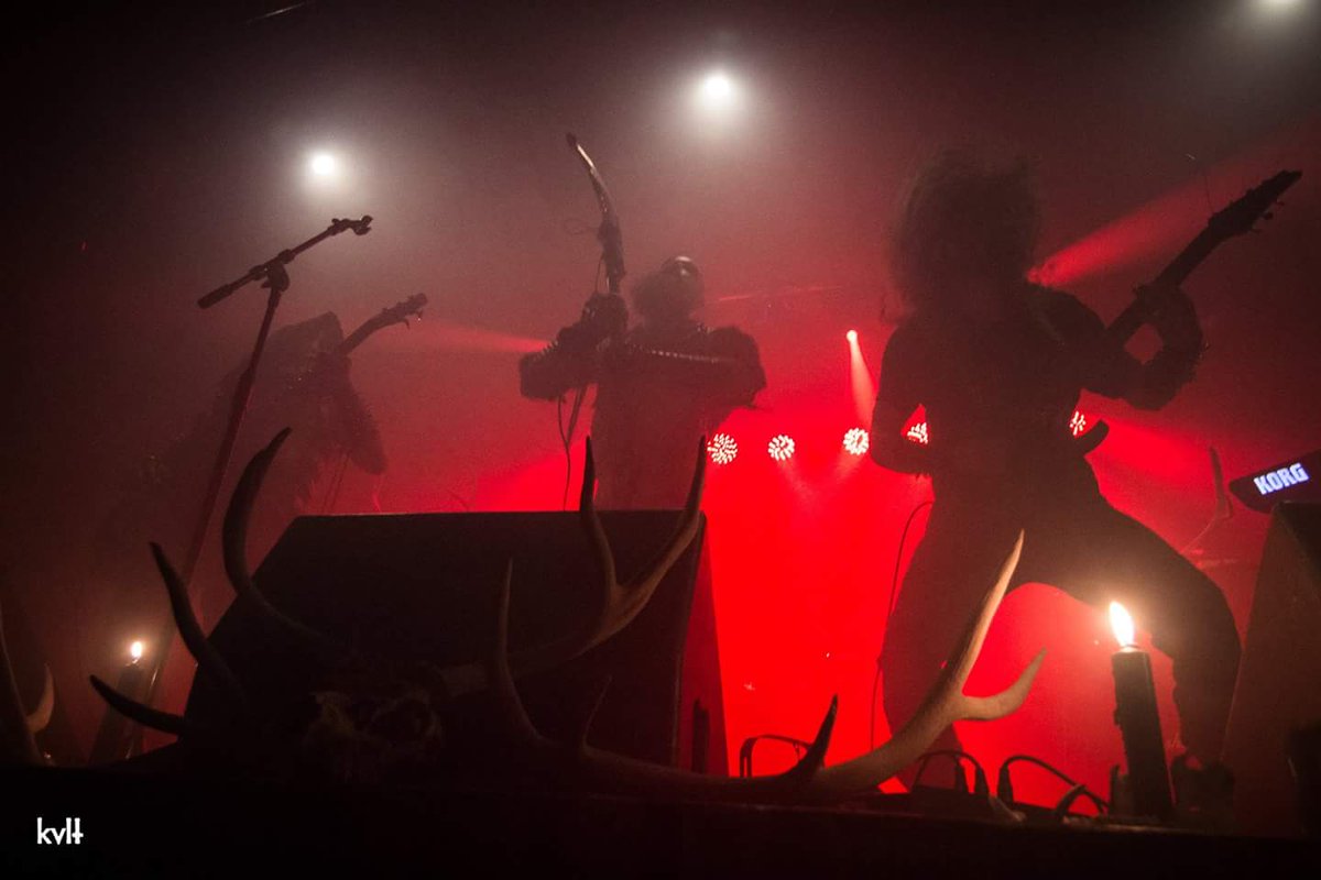 Sar_Isatum's tweet photo. Live shots from our CD release 12/22/17. #blackmetal #sarisatum #shurpu #WinterSolstice #crafteon #nefirum #noctambulist https://t.co/gi718LrUPy