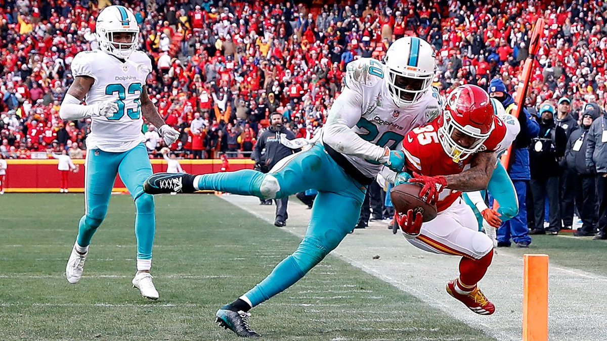 Chiefs beat Miami 29-13, ending Dolphins' playoff hopes bit.ly/2C2n6kJ https://t.co/j1cCAbszBr