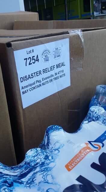 AWDisaster's tweet photo. Pics of todays missions. Supply pick up at the airport & food, water, & toy distribution on #Vieques. Also pictured: a man receives treatment at the “hospital” which is still operating out of tents.
#AmericanWayDisasterRelief
#CloseTheGaps
#PrSeLevanta
#PuertoRico https://t.co/daUpGrCW1j