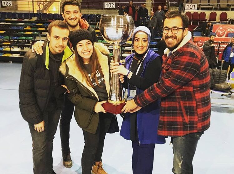 Ve kupa bizde 😜🤩 #butakımıseviyoruz #Champion #vakifbanksk 🥇🏆