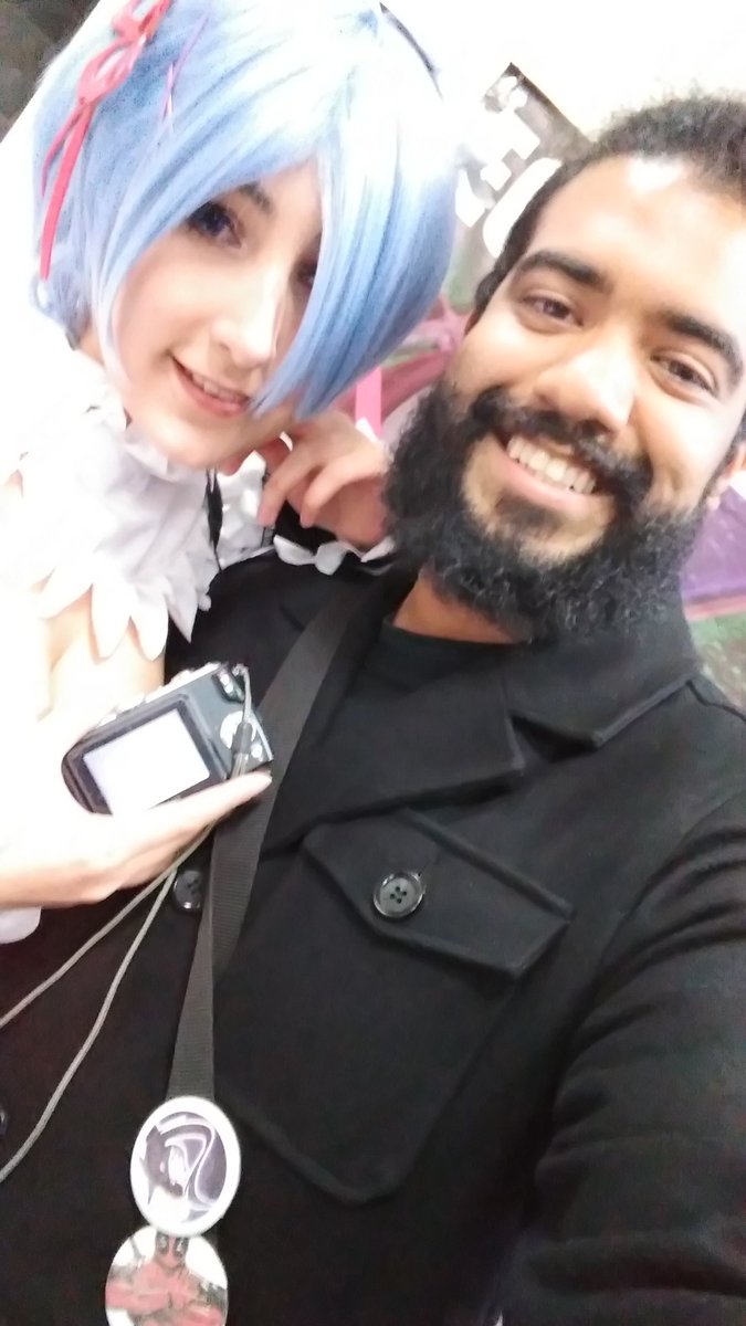 ElCompaRaga's tweet photo. Con la siempre sexy @DalinCos ~
#ECOM2017 https://t.co/c5iM0bhlae