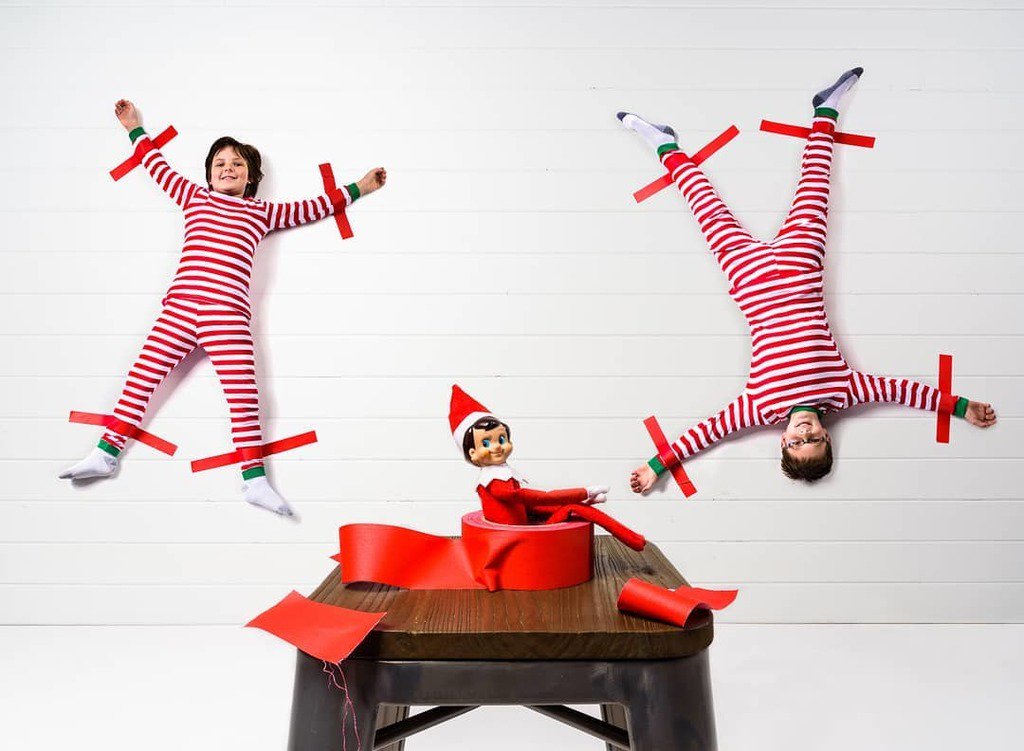 ThatMMurphy's tweet image. Merry Christmas from the Murphy Zoo! ift.tt/2D90fk6