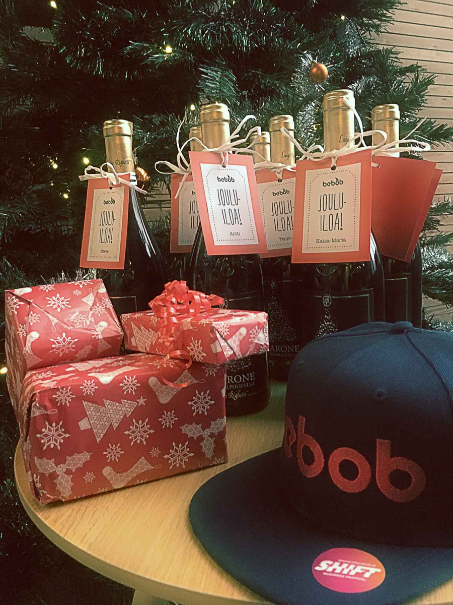 bebobbuilder's tweet photo. Merry Christmas to all our friends near and far! #SeasonsGreetings https://t.co/qxf70JDFB4