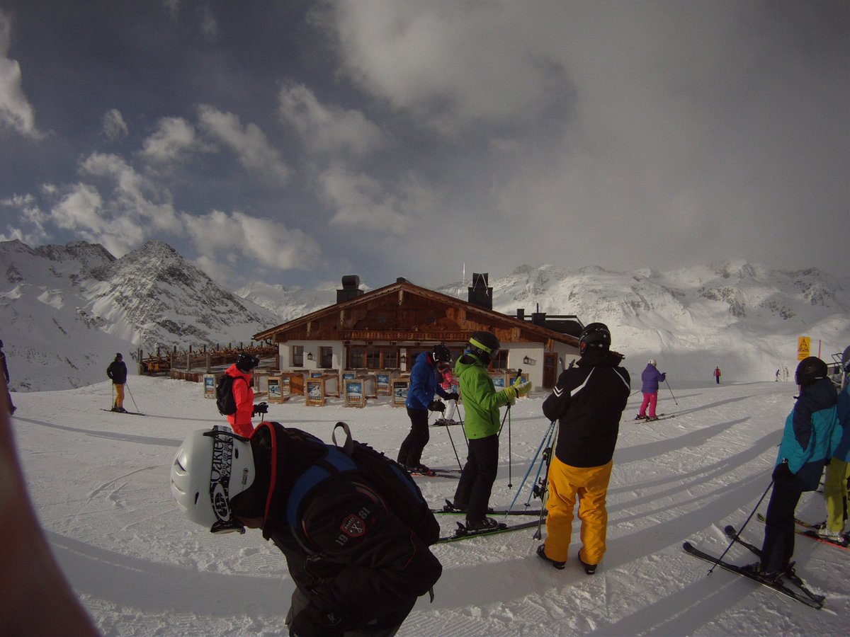 Born2SkiLtd's tweet photo. Ski Holidays Season 2018 2019 ON SALE NOW BOOK Early For BEST Group Ski Deals with Mike Born2Ski https://t.co/GGLnKS4p6l