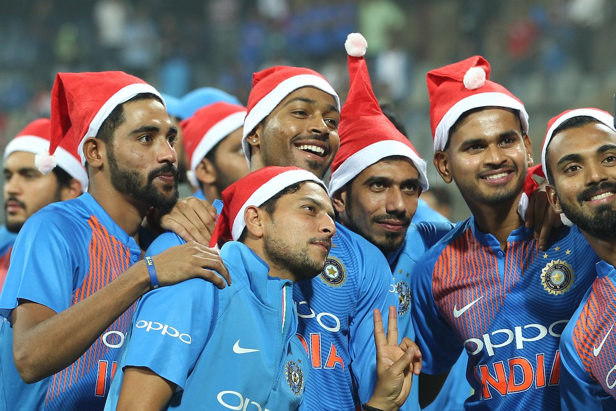ICC's tweet photo. India wearing their new hats for fielding 😂 https://t.co/l2OEU0fJTS