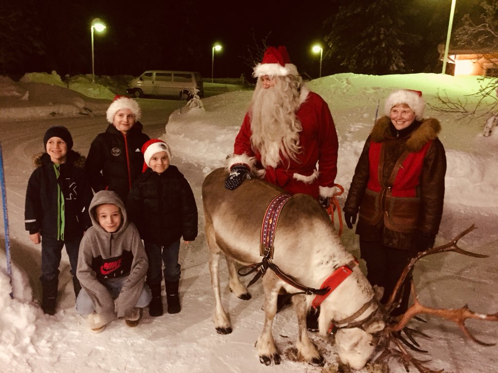 juhahelsinki's tweet photo. Merry Xmas from Finnish winter wonderland! #ruka #finland #truewinter https://t.co/hd9v0b4Qp3