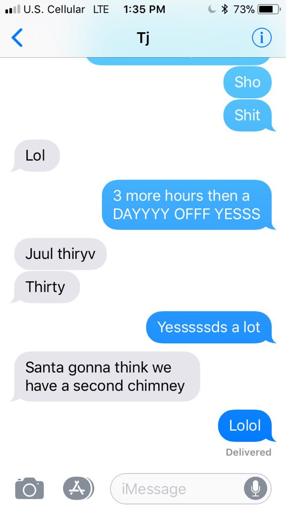 TyFrost2's tweet photo. I think Santa will figure out the difference. #clouds #juulgang https://t.co/NTCATfb7jJ